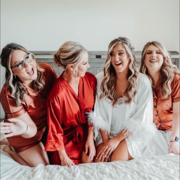 Meet your Posher, Amy - Picture 1 of 1